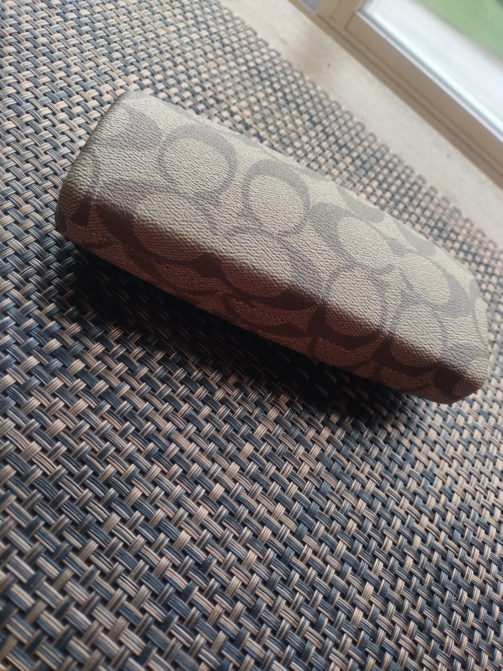 Coach Hard Leather Eyeglass Case in Brown With Cloth